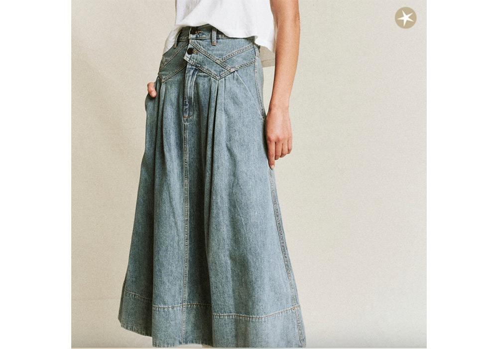 The Great's Field Skirt in light-wash denim